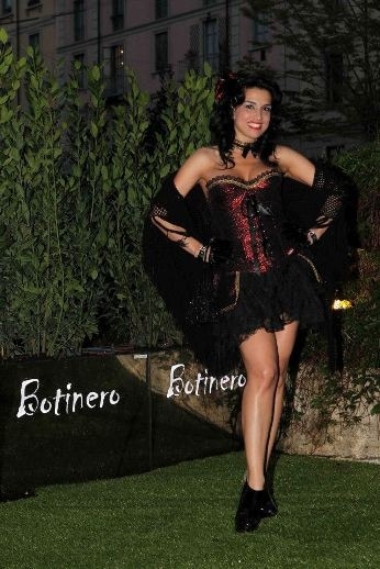 claudia-la-regina-del-burlesque