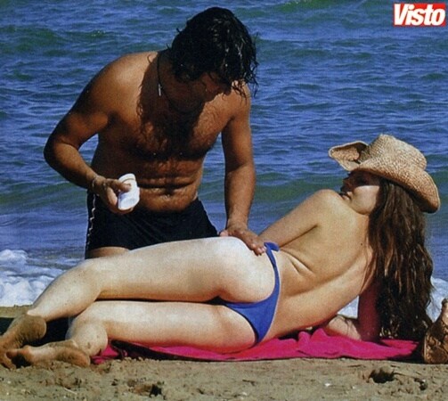 maria-mostra-lato-b