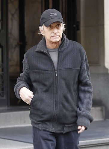 michael-douglas-pallido