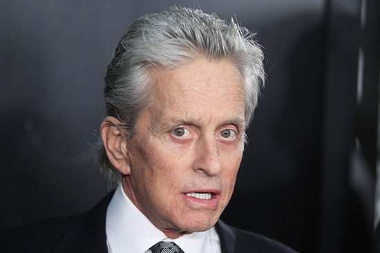 michael-douglas-soffre-per-il-cancro