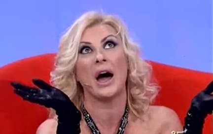 tina_cipollari-celebre-opinionista-di-uomini-e-donne