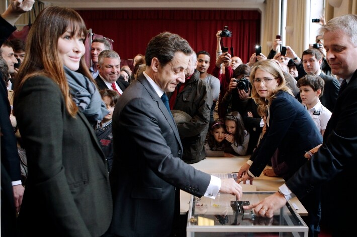Accompagna-nicolas-al-voto