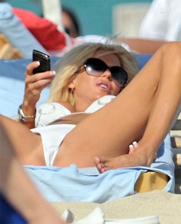 vistoria silvested in una posa hot