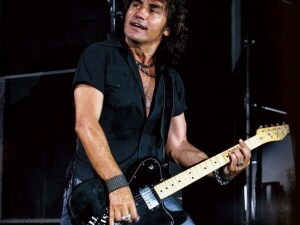 Luciano_Ligabue_in_concerto