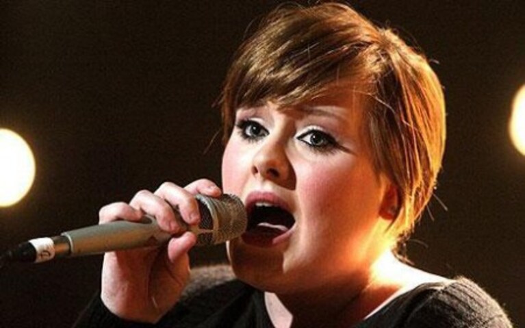la cantante operata alle corde vocali