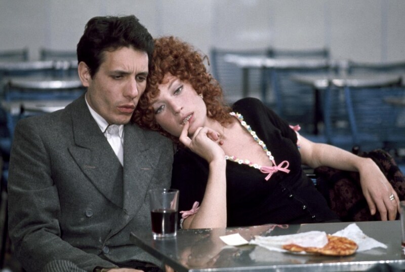 monica-vitti-con-lattore-enzo-jannacci-nel-film-le-coppie