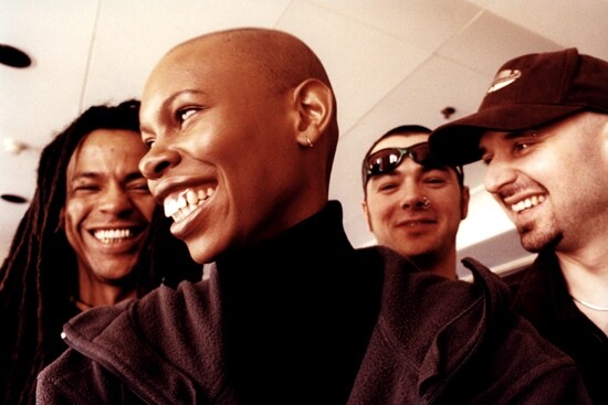 Una foto di gruppo degli Skunk Anansie