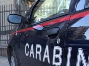 Carabinieri_Macchina