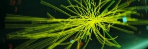 Interagendo con un’altra particella sconosciuta, il bosone di Higgs potrebbe produrre un campo scalare in grado di "normalizzare" la densità dell’energia del vuoto a un valore in grado di dar conto dell’espansione dell’universo.