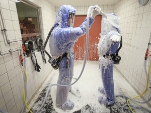 Procedure di decontaminazione da ebola.
