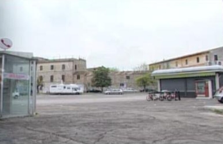 la cabina telefonica di Teramo da dove è partita la telefonata anonima