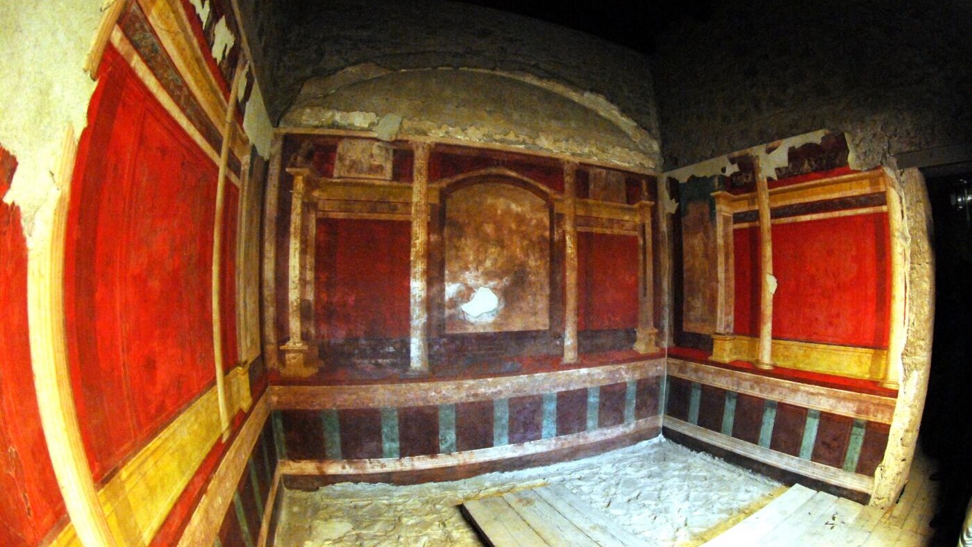 Scoperta nell'ambito della campagna di scavi condotta da Clementina Panella, docente della Sapienza, una casa che avrebbe dato i natali al primo imperatore romano; ma non è la sola sorpresa che ha riservato il Palatino.