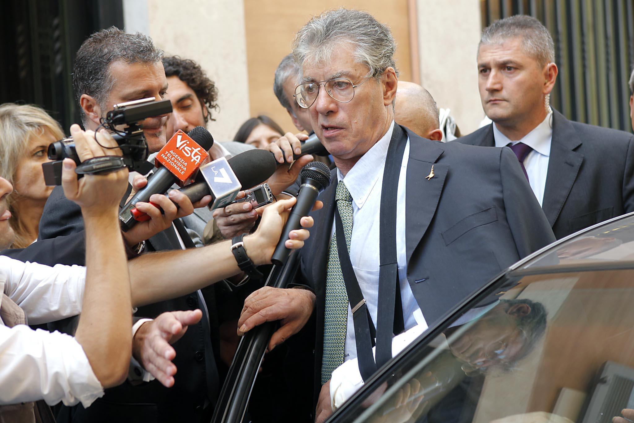 Il leader della Lega lancia un nuovo avvertimento al Governo e confessa che preferirebbe terminare la legislatura prima del 2013, ma approvando prima una nuova legge elettorale
