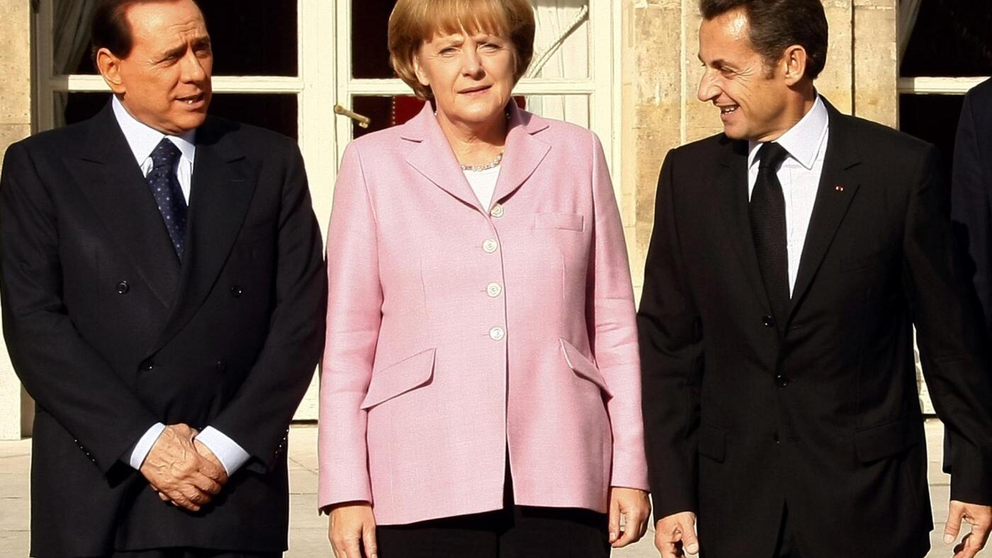 Nella missiva inviata a Bruxelles, il Cavaliere avrebbe parlato dell'obiettivo del pareggio di bilancio nel 2013, del decreto sviluppo e della riforma delle pensioni.Basterà a convincere l'Europa?