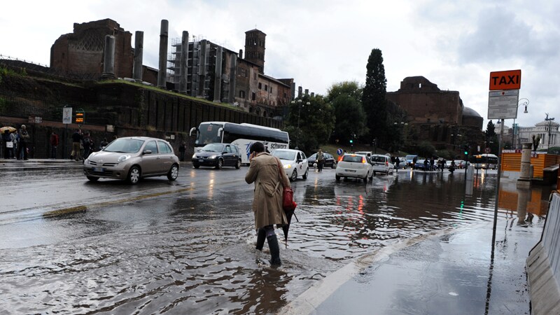 La pioggia ha reso la mattinata di oggi difficile ai romani