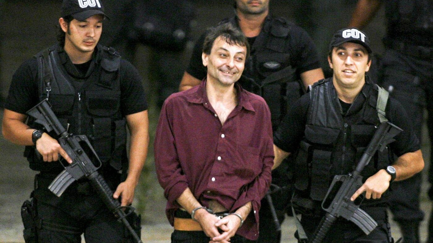 la Procura di Brasilia chiede l annullamento del visto all ex terrorista