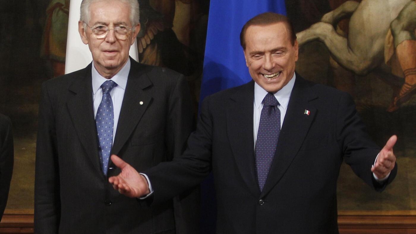 Il Cavaliere a Palazzo Madama parla a ruota libera coi suoi senatori e ne ha per tutti, dalla Bce a Napolitano. E sul governo dice: "Durerà quanto vogliamo noi".