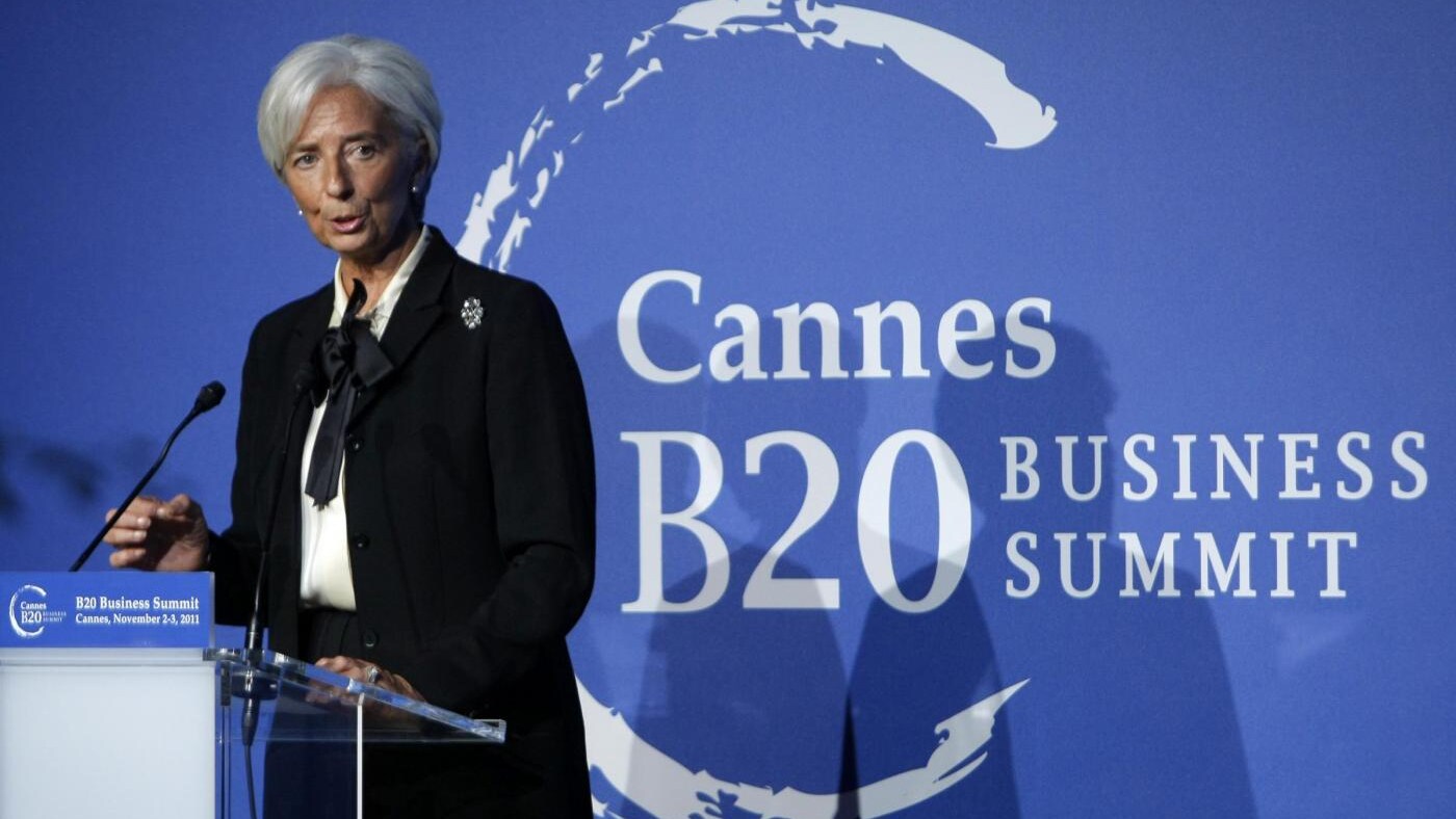 Il direttore del Fondo monetario internazionale ha anche smentito di averci offerto dei soldi, come invece riportato dal Presidente del Consiglio Berlusconi.