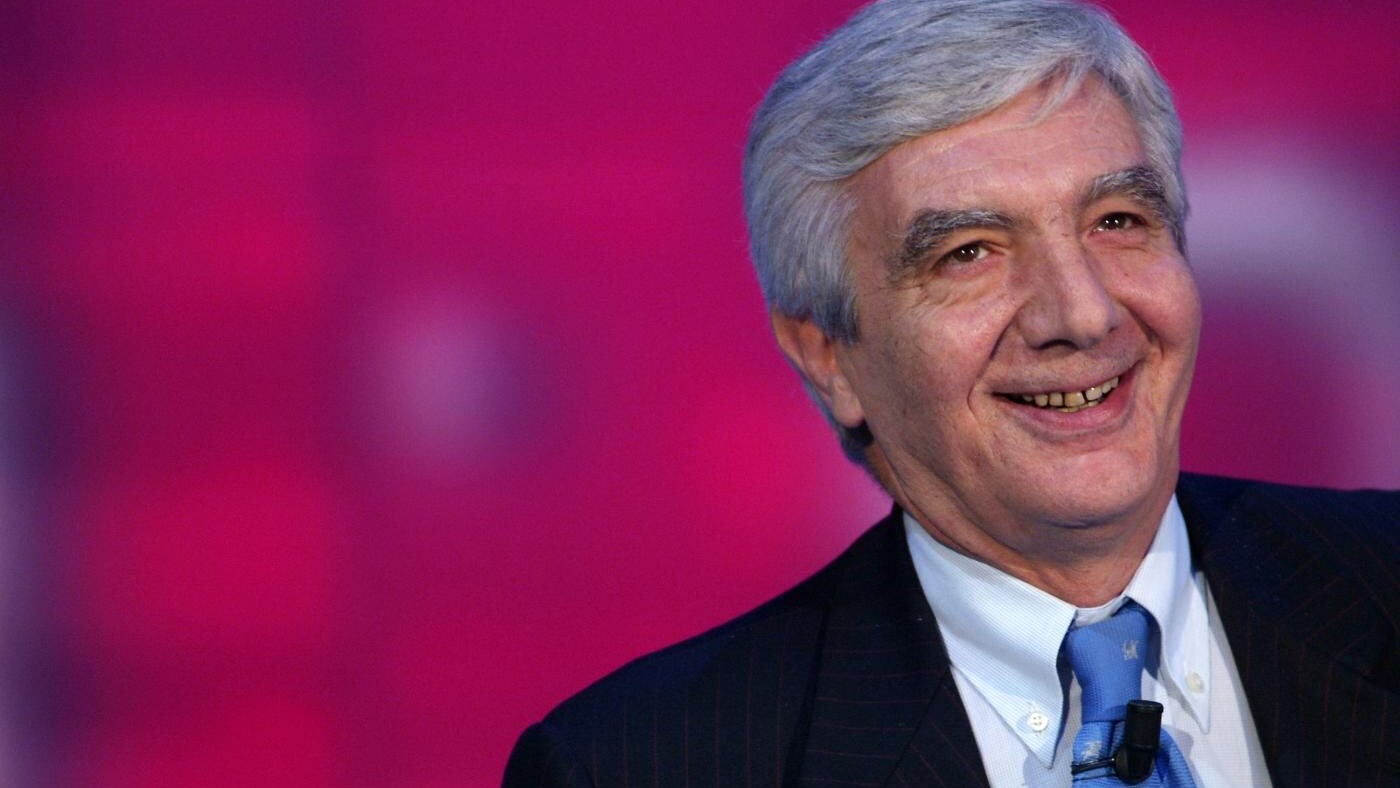 Per la suprema corte i due non avrebbero indotto alla falsa testimonianza l'ex questore di Roma Francesco Colucci. Ribaltata la sentenza di secondo grado.