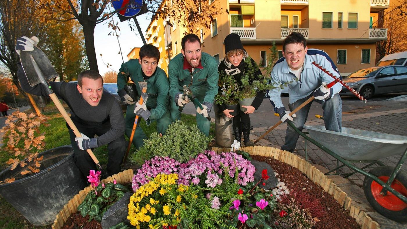 Il 4 novembre del 2011 i Giardinieri d'assalto "attaccheranno" le nostre città con una sola missione, farle più belle.