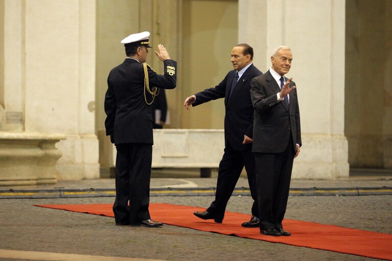 Silvio Berlusconi lascia Palazzo Chigi