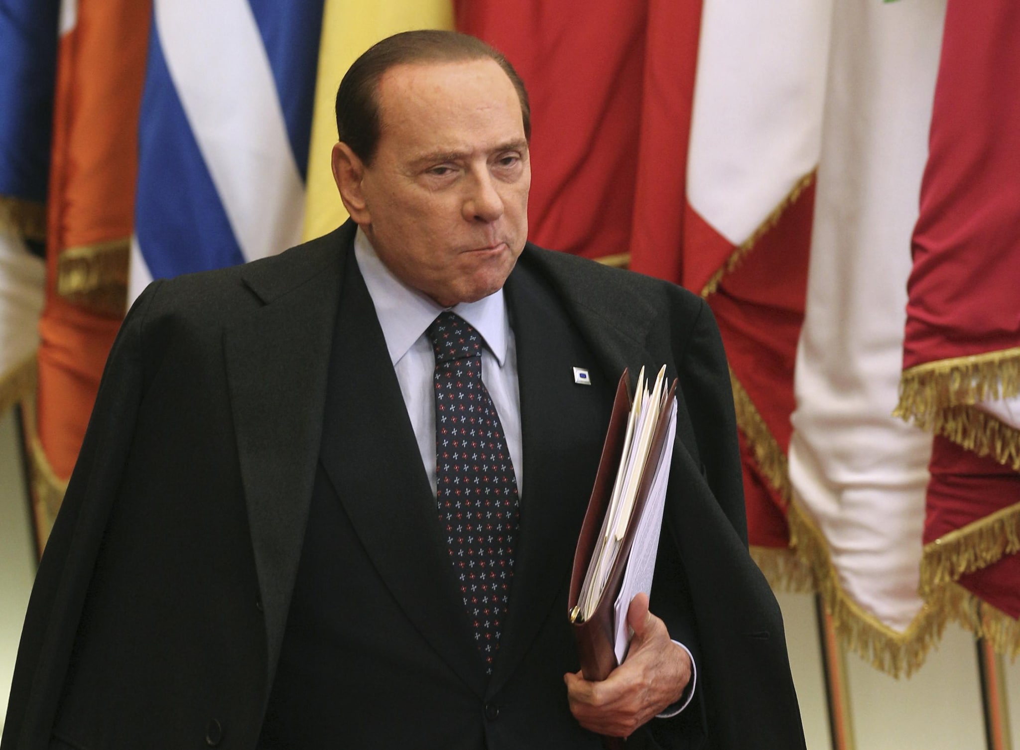 Berlusconi e tutto l’esecutivo saranno impegnati oggi in una serie di vertici e incontri che si concluderanno questa sera con il Consiglio dei Ministri straordinario, per varare nuove misure anticrisi in vista del G20 di domani a Cannes.