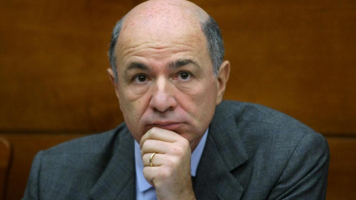 Corrado Passera, ministro allo sviluppo economico