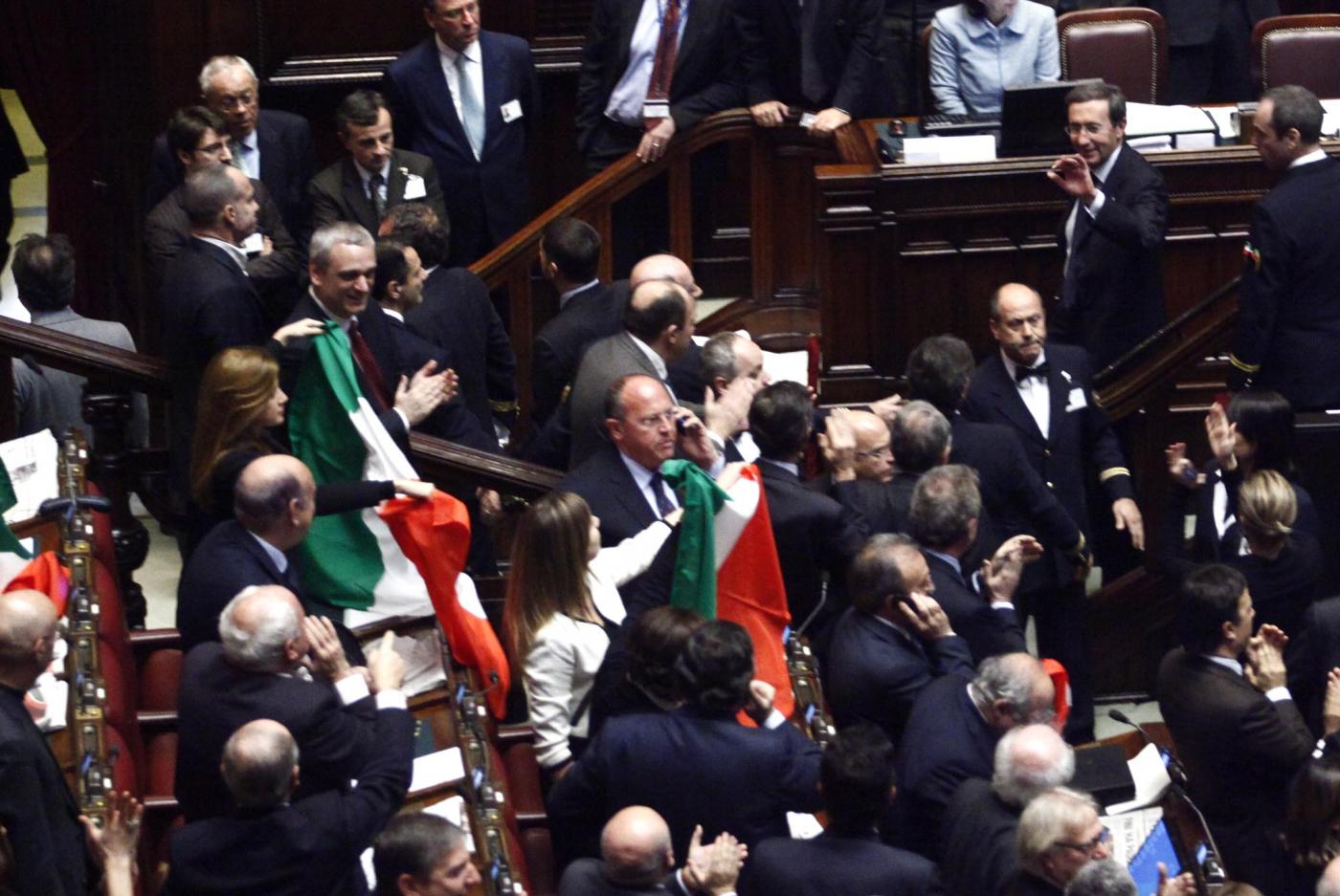 i politici italiani percepiscono lo stipendio piu alto del vecchio continente