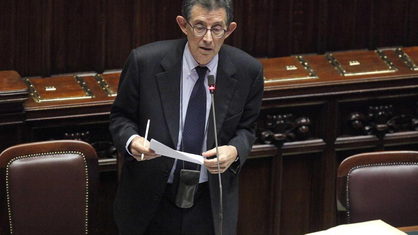 Il Ministro per i rapporti col Parlamento Piero Giarda