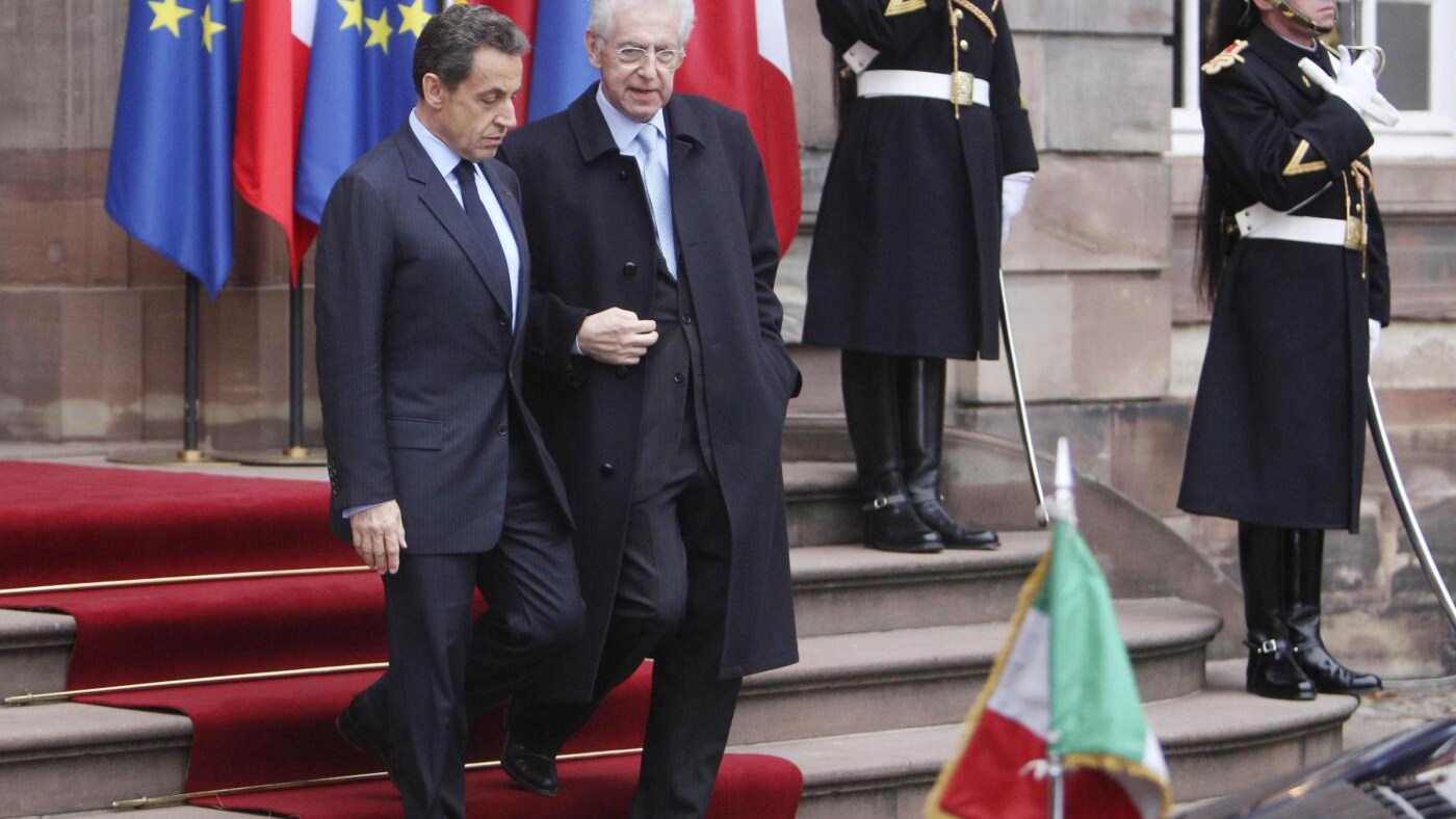 Parte oggi il tour europeo di Monti che vedrà questa sera il presidente francese Sarkozy, oggetto della discussione gli accordi di dicembre e la futura unione fiscale dell'Europa. Il giro di appuntamenti del Premier proseguirà mercoledì a Berlino con la Merkel.