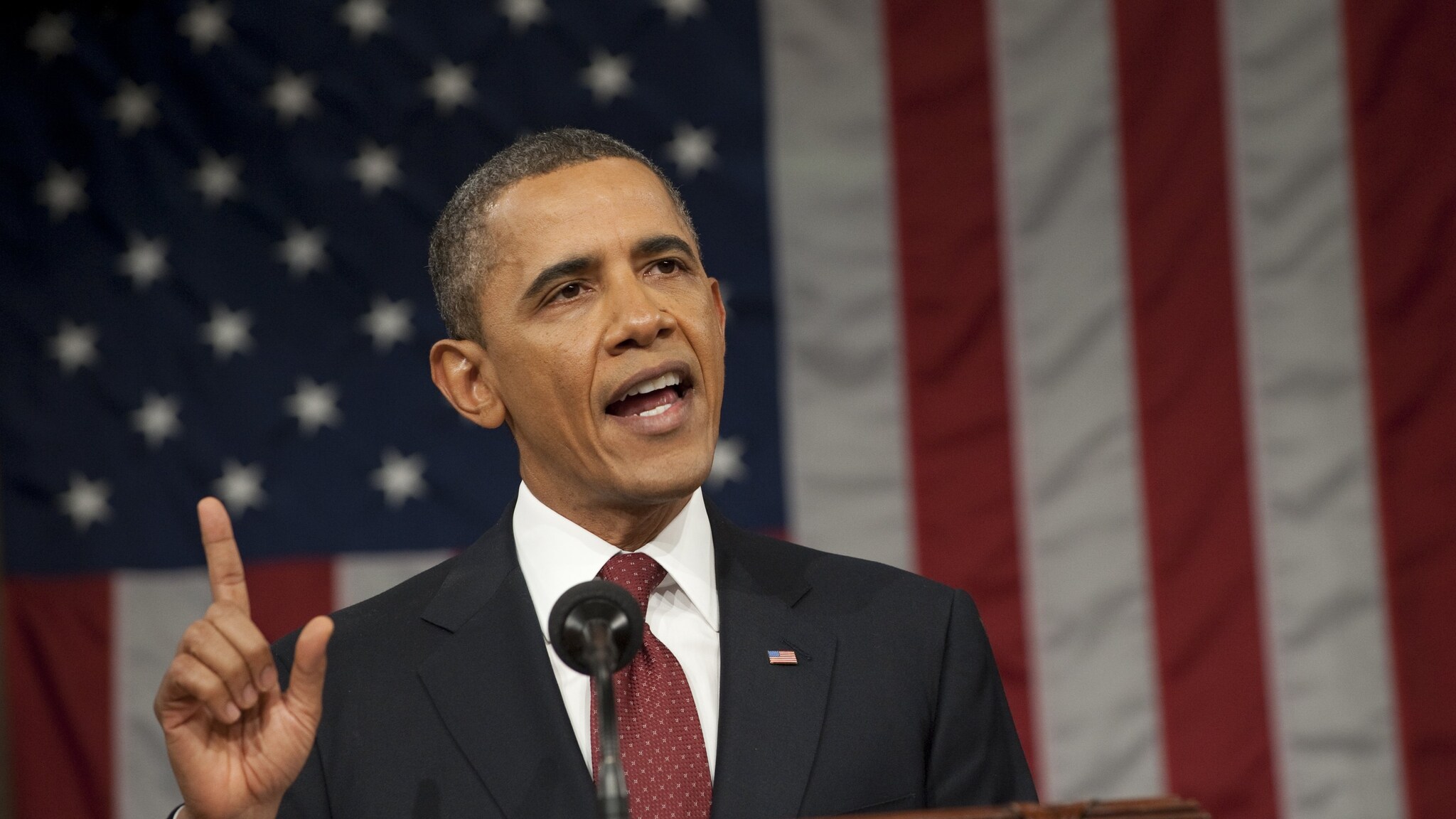 Durante il discorso sullo stato dell'unione il Presidente degli Stati Uniti ha rilanciato il tema della riforma fiscale che elimini i privilegi dei ricchi e dia respiro alla classe media americana. Obama ha anche parlato di tutti i risultati raggiunti fino ad oggi dalla sua amministrazione, dall'Iraq a Bin Laden ma anche del rilancio dell'occupazione nel settore manifatturiero.
