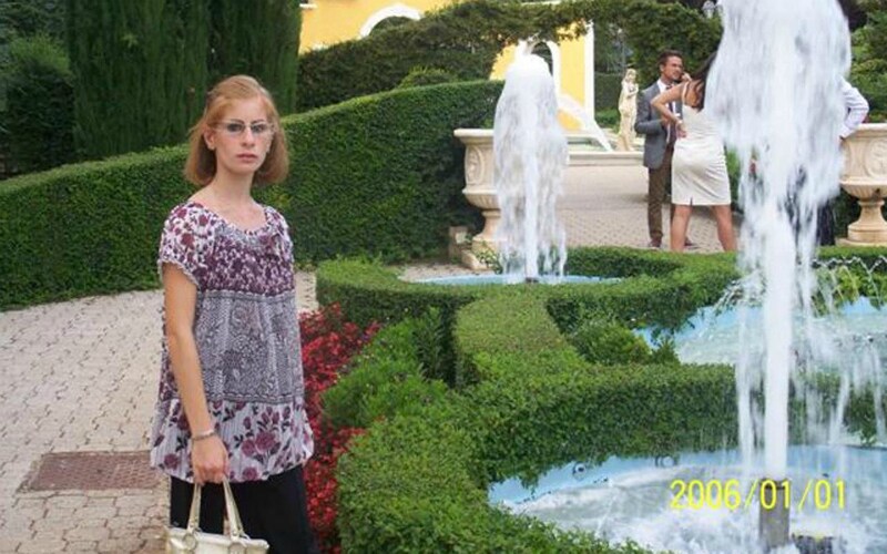 Antonio Giannandrea ha ucciso, forse per gelosia, Antonella Riotino, 20enne di Putignano, e ha gettato il suo corpo in una scarpata. I carabinieri sono arrivati a lui dopo le indagini condotte su Facebook, delle parole o qualche immagine l’hanno tradito. Il giovane, in caserma, ha confessato il delitto.