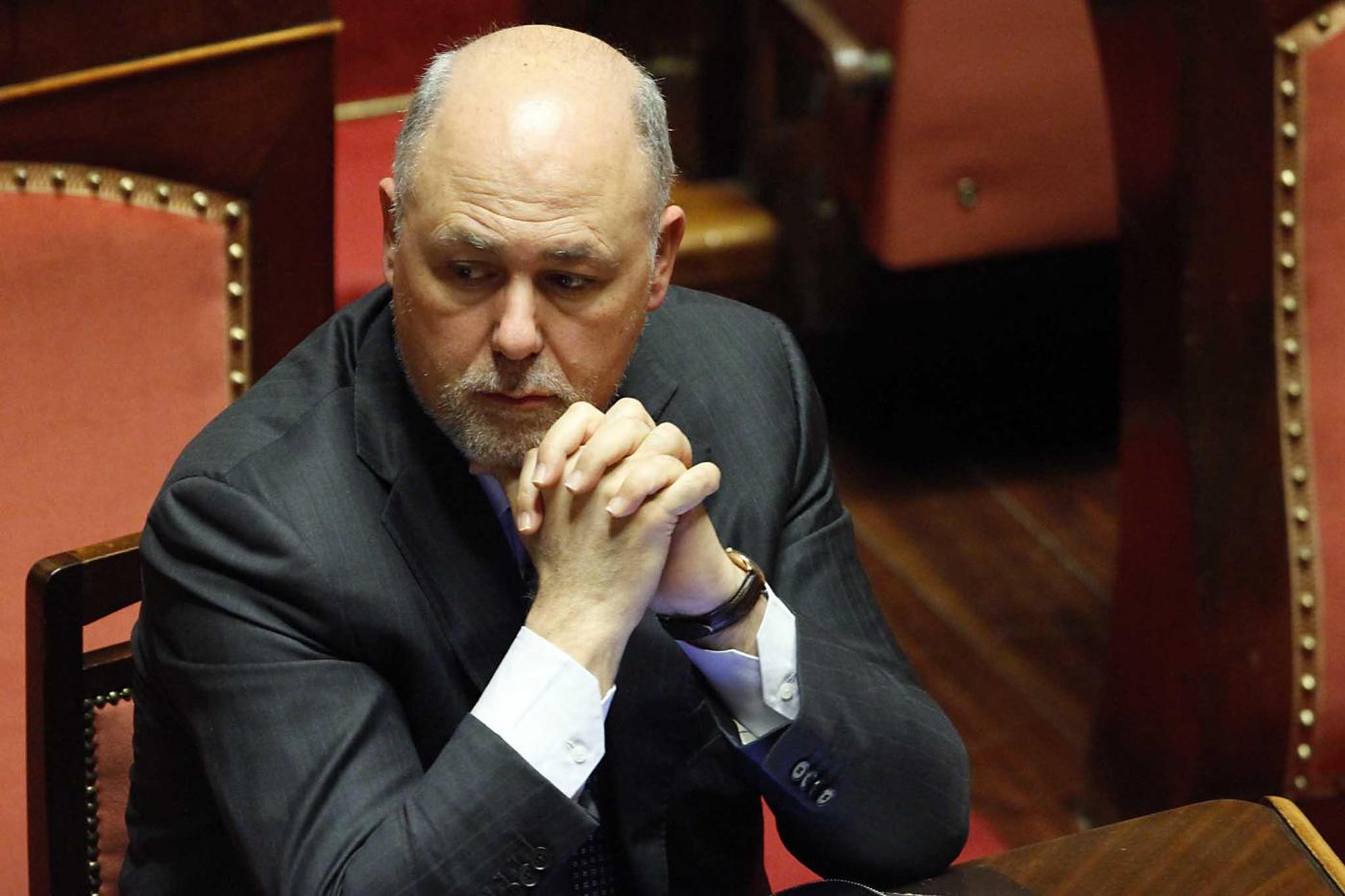Nessun accordo tra i vertici della Margherita e l'ex Senatore del Pd sulla restituzione dei soldi sottratti al partito, così la magistratura ha deciso per il sequestro dei beni e delle società dell'ex tesoriere. L'indagine continua e i Pm cercano di fare luce sui centinaia di altri movimenti fatti sui conti correnti tra il 2007 e il 2011.