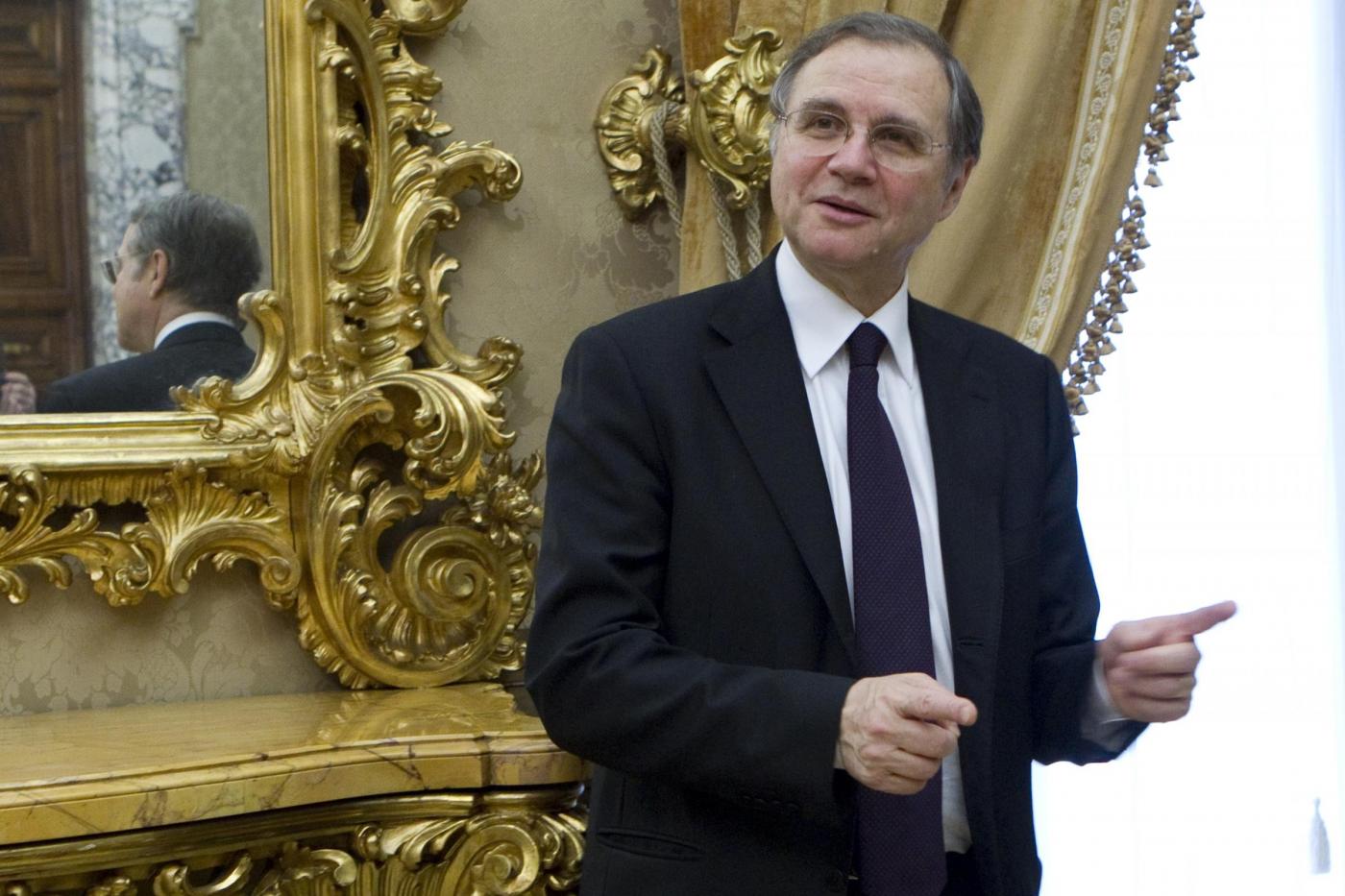 Il Governatore di Bankitalia a margine del G20 di Città del Messico ha parlato della situazione economica dell'Italia valutando positivamente il lavoro del Governo e auspicando che si prosegua sulla strada del rilancio e dello sviluppo economico.