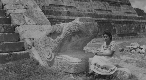 Il crollo della civiltà Maya, l'abbandono delle magnifiche città disseminate lungo i territori attualmente compresi tra Messico e Guatemala, fu un evento quasi improvviso sulle cui cause gli archeologi indagano da decenni. L ultimo studio pubblicato da Science svela che ad originare il collasso sarebbe stata una una diminuzione piuttosto modesta nella portata delle piogge.