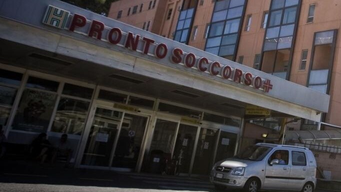 Fascicolo sugli ospedali romani.