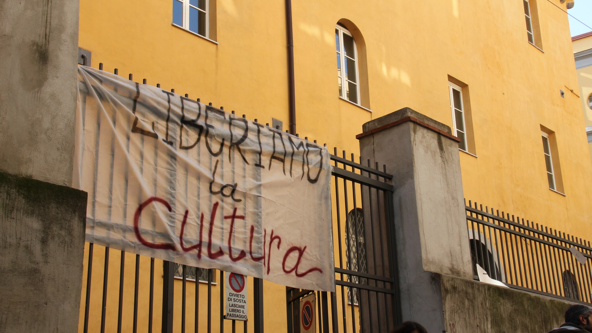 la Balena occupa il Forum delle Culture