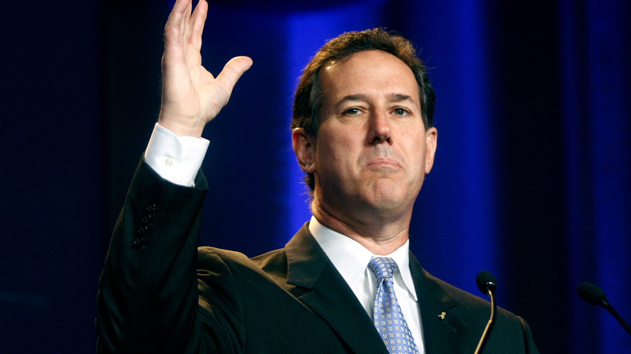 Il candidato ultraconservatore Santorum si afferma come previsto nel sud degli Usa ma resta ancora lontano dal favorito per la vittoria finale alla candidatura repubblicana per le presidenziali Usa.