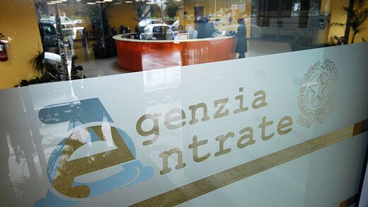 l uomo di bologna ora versa in condizioni critiche i problemi economi alla base del gesto