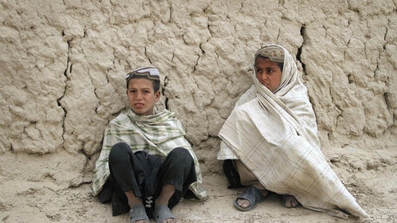 Secondo quanto riportato dalla Cnn, il responsabile della strage di civili compiuta ieri in Afghanistan sarebbe un veterano dell’Iraq, un sergente di 35 anni con moglie e figli. Angela Merkel, a sorpresa nel Paese, esprime dubbi sul ritiro delle truppe.