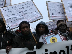 Banca dedicata agli extracomunitari condannata per razzismo