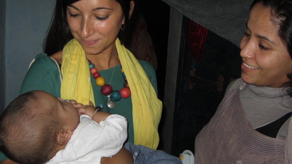 Dopo le prime notizie di un'avvenuta liberazione della cooperante italiana, ancora nessuna conferma ufficiale arriva dalle autorità di governo e si fanno largo voci di un possibile riscatto richiesto dai rapitori.