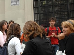 Bullismo a scuola, ragazzine si vantano su Facebook