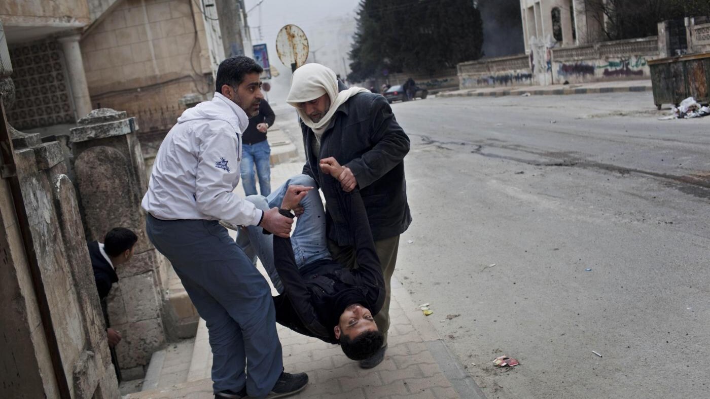 L'Italia ritira lo staff diplomatico dalla Siria