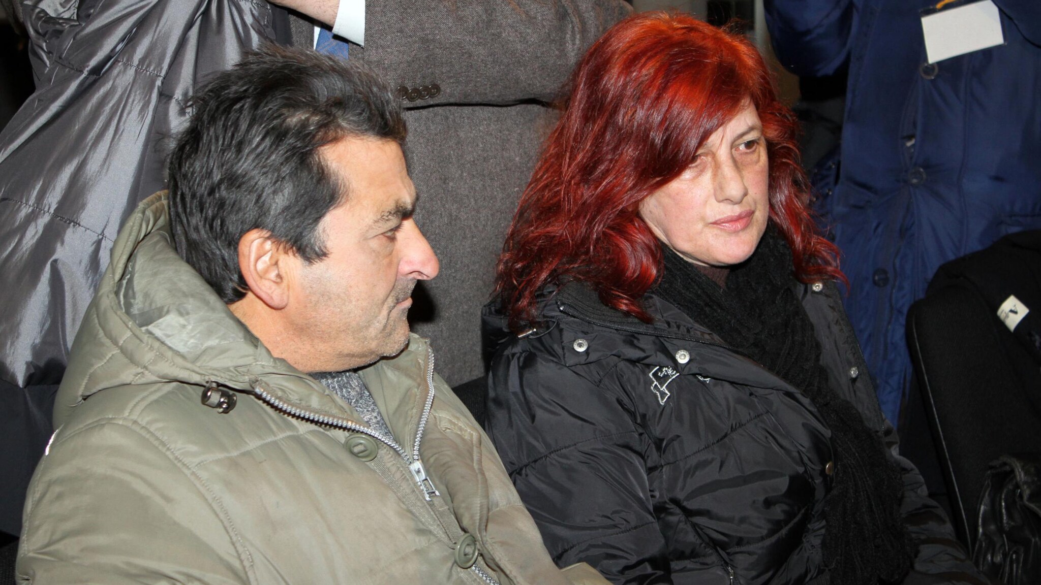 Concetta Serrano ha lasciato l’aula mentre sullo schermo scorrevano le foto della giovane di Avetrana e l’ufficiale dei carabinieri illustrava tutte le fasi del recupero del suo cadavere. A portarli sul pozzo dell’orrore fu Michele Misseri.
