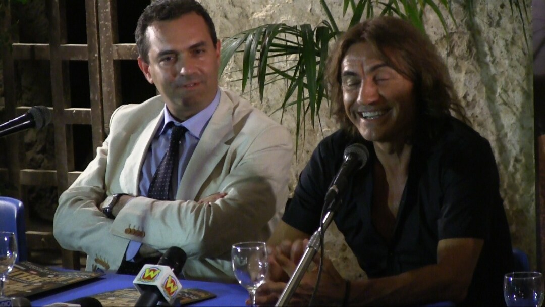 De Magistris a Ligabue: mi serve un assessore
