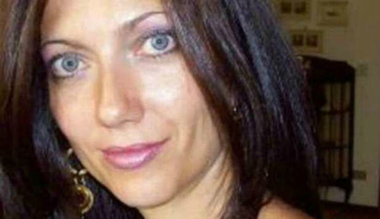 Il 13 gennaio scompare Roberta Ragusa, mamma 44enne di San Giuliano Terme. Ad oggi l’unico indagato è suo marito Antonio Logli ma le ricerche continuano mentre gli amici dicono di scavare al cimitero. Intanto, a Gello, stasera ci sarà una manifestazione in suo ricordo.