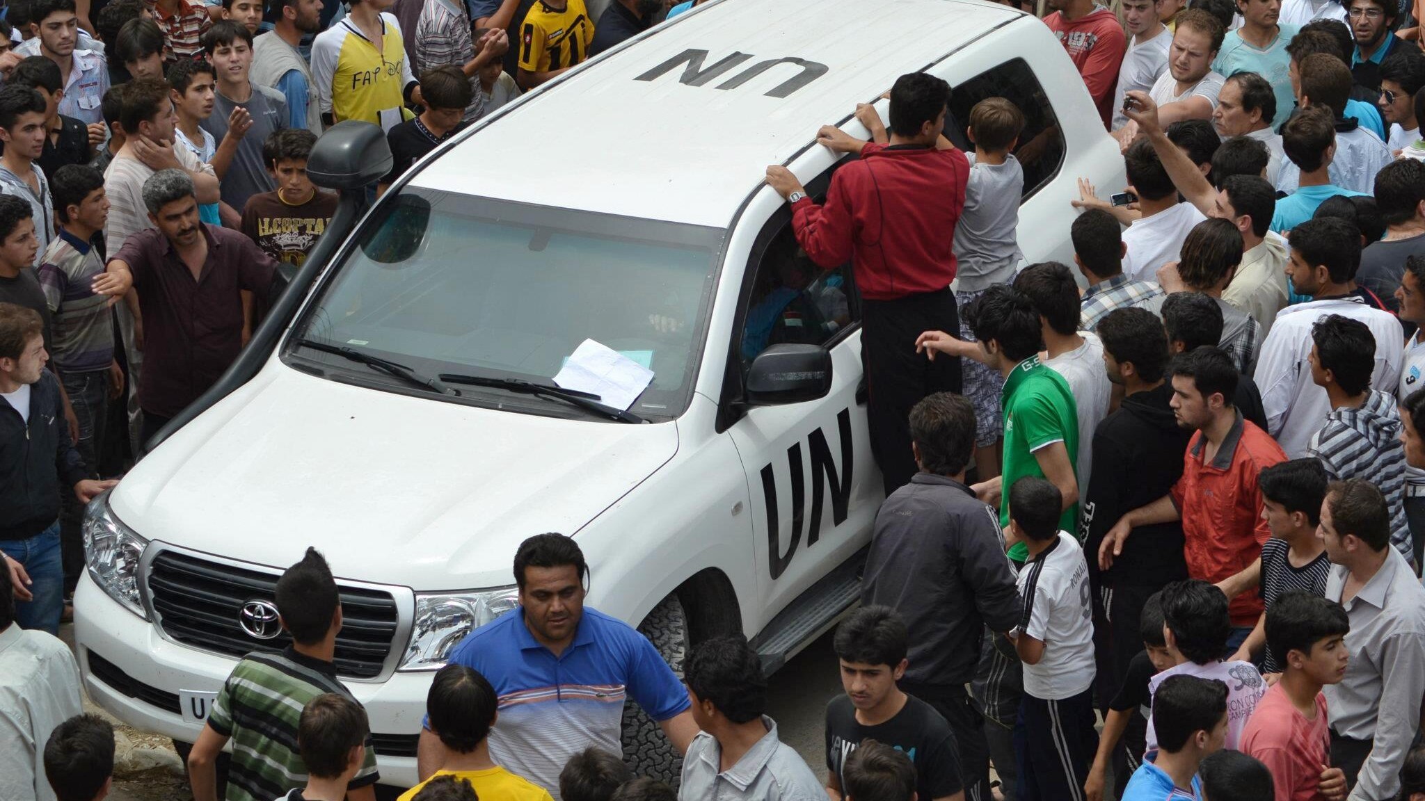 L’annuncio del generale Mood secondo il quale è impossibile portare avanti il mandato delle Nazioni Unite considerate le inarrestabili violenze che si susseguono nel Paese. Manca, secondo il capo della missione, la volontà di trovare una soluzione pacifica.