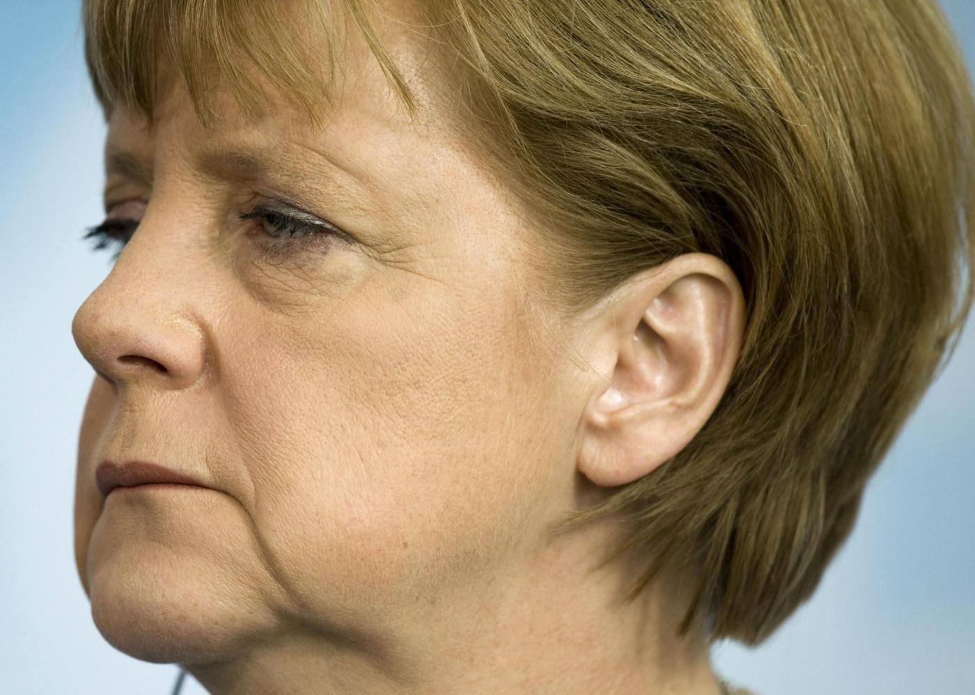 Merkel frena sul fondo salva stati: &quot;nessuna solidarietà senza controlli&quot;