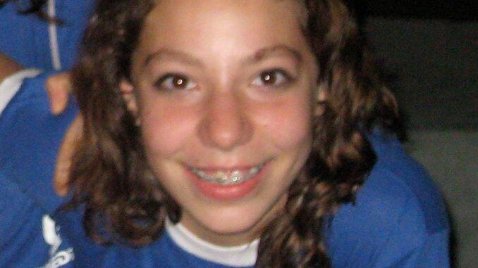 Chiesta l’ultima proroga per continuare con le indagini sull’omicidio della ginnasta di Brembate di Sopra. Gli investigatori avranno ancora 180 giorni a disposizione, poi il caso verrà archiviato. L’unica pista, che finora non ha dato risultati, è quella del dna.